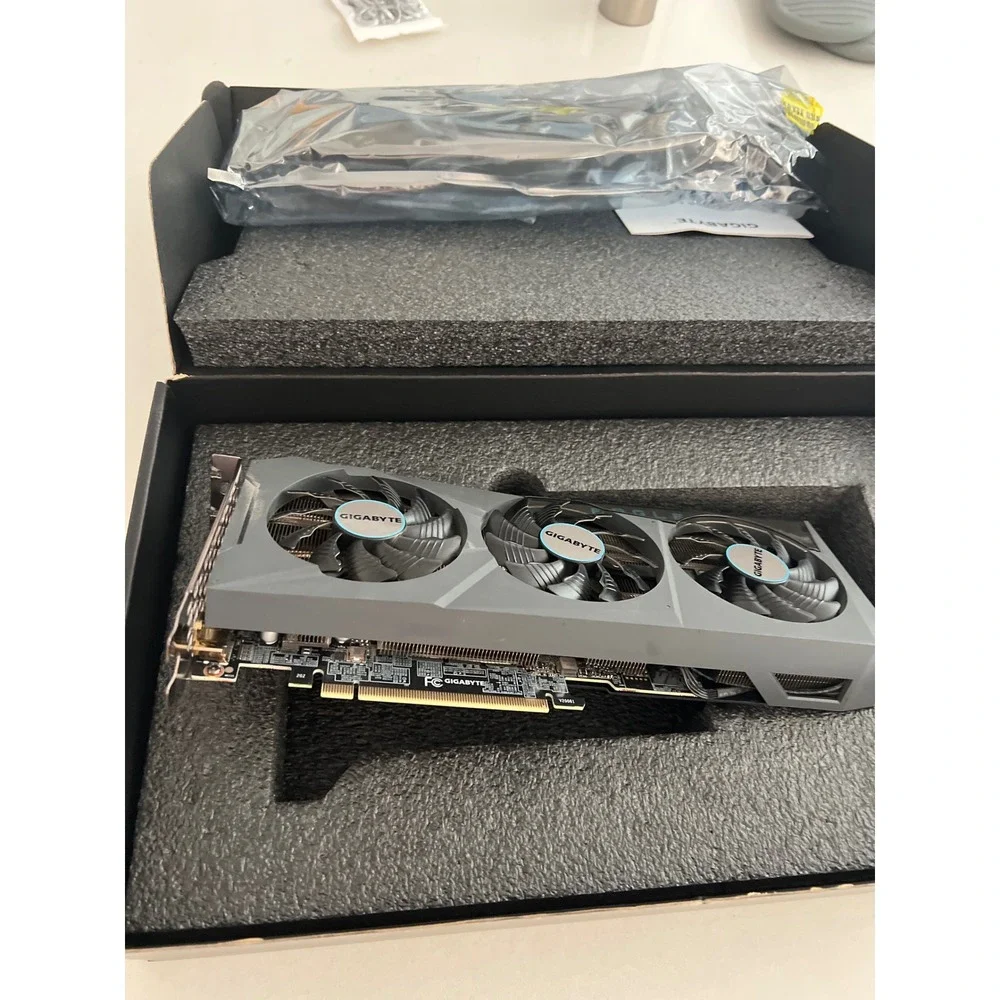 Gigabyte GeForce RTX 3070 Eagle OC 8G Rev 2.0LHRGraphic MM GV-N3070EAGLE OC-8GD